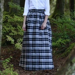 High-waisted tiered Plaid Skirt